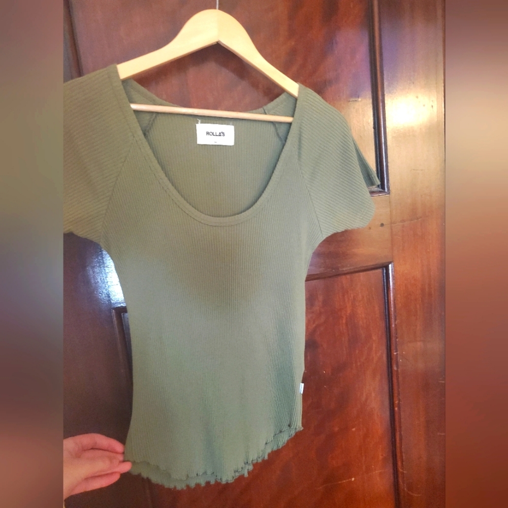ROLLA'S - Deep Scoop T-Shirt - Green (Size L, or 12)